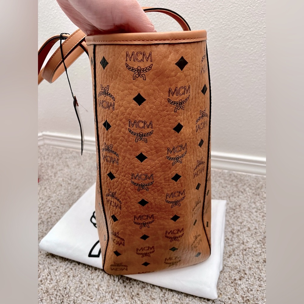 ❌SOLD❌NWT MCM Toni Visetos Coated Canvas Shopper Tote Bag - Picture 11 of 16